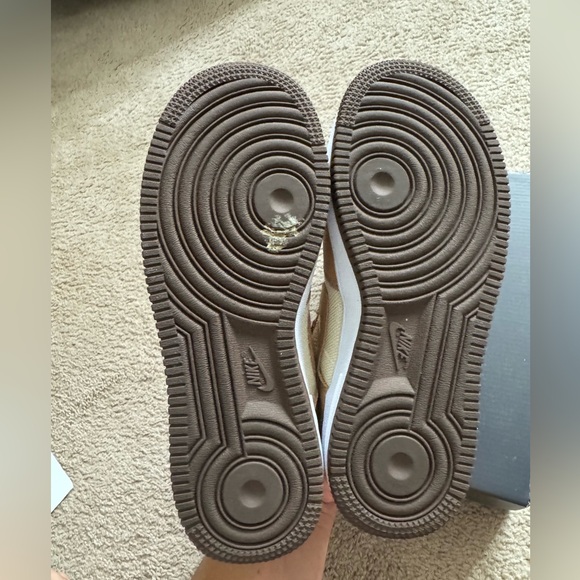 Air Force 1 Acorn - Picture 3 of 6